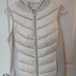 Blanc Noir puffy vest (size M)